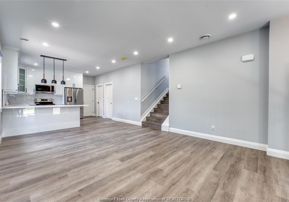 762-south-pacific-avenue-windsor-ontario-26011268