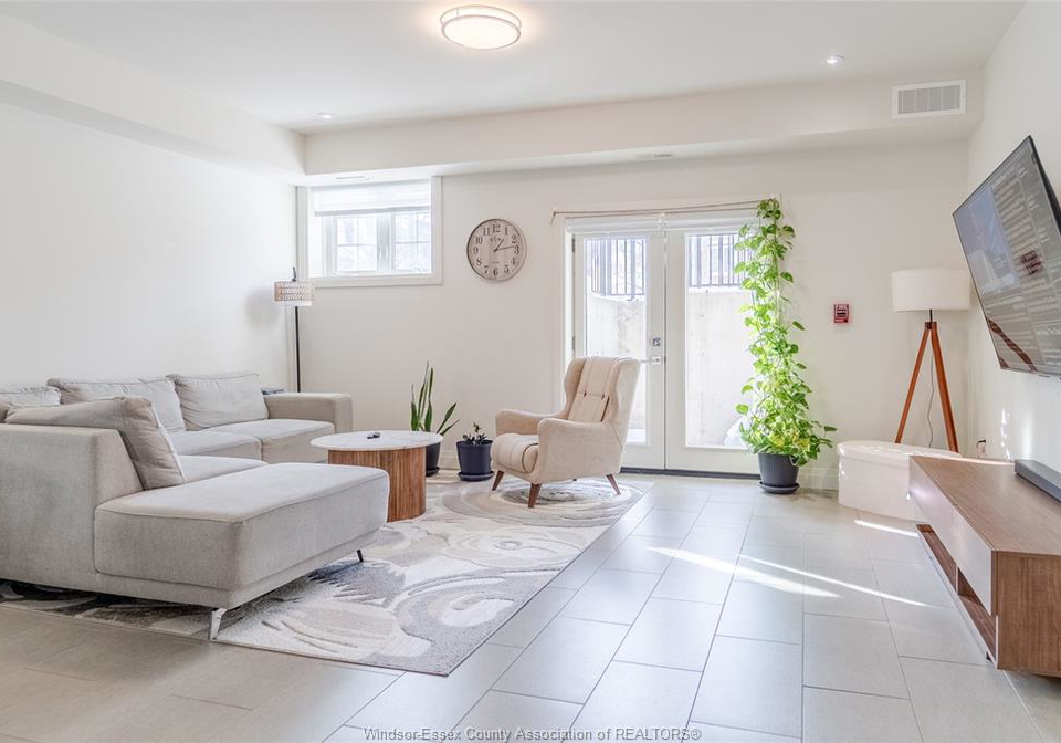 233-watson-avenue-windsor-ontario-26011271