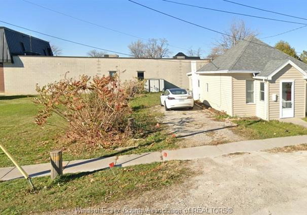 9-medora-avenue-west-essex-ontario-26011282