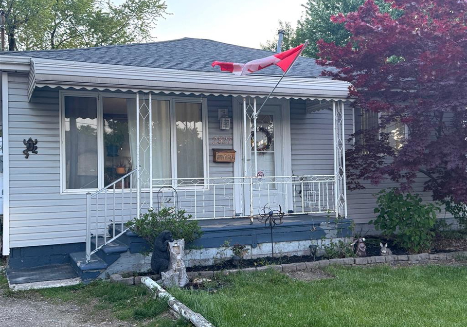 2527-pillette-road-windsor-ontario-26011287