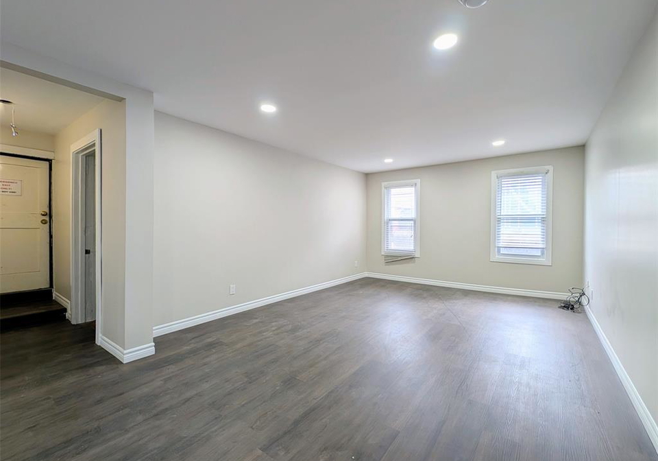 22-university-avenue-east-windsor-ontario-26011288