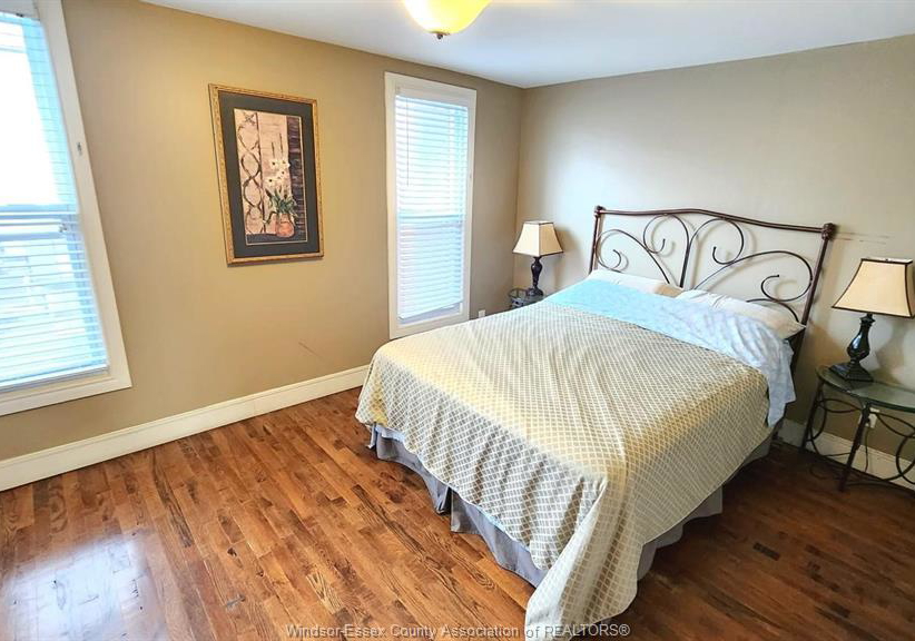 22-university-avenue-east-windsor-ontario-26011288