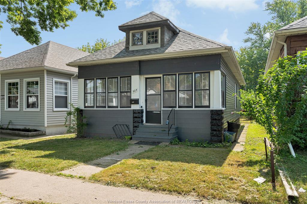 505-mckay-windsor-ontario-26011302