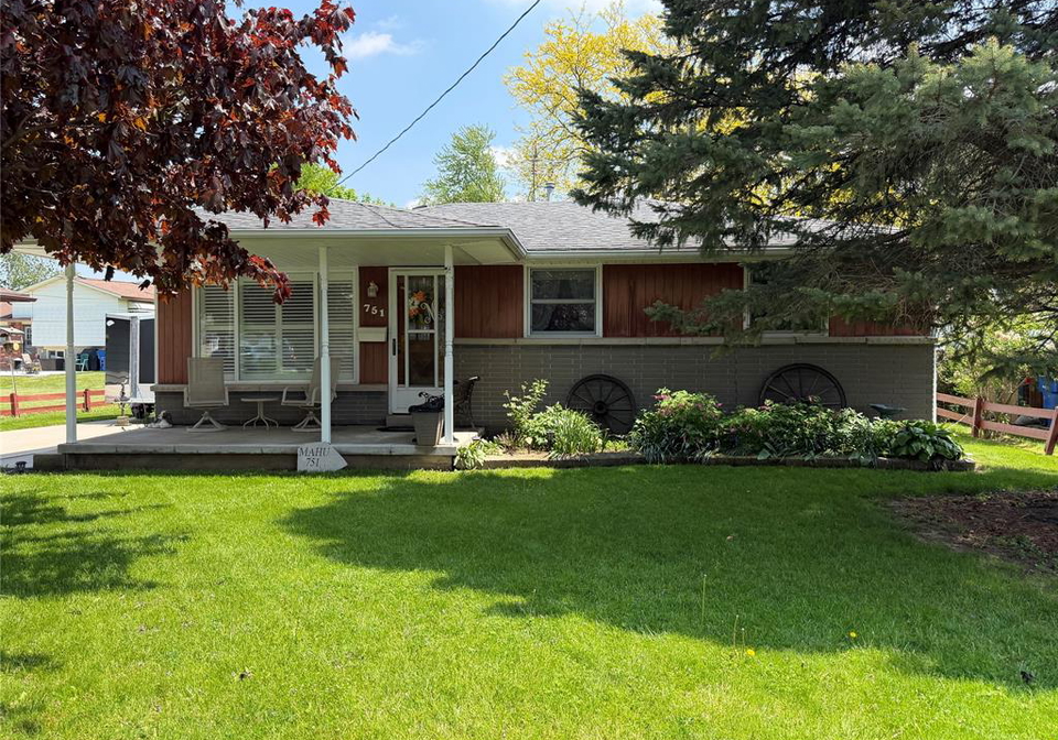 751-albert-street-wallaceburg-ontario-26011305