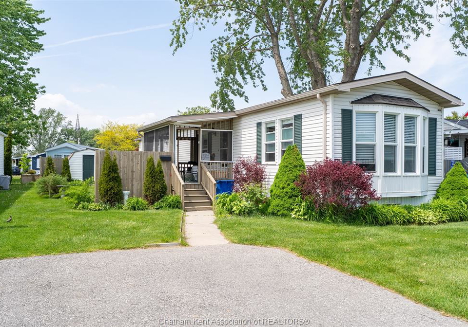 144-dunkirk-drive-chatham-ontario-26011314