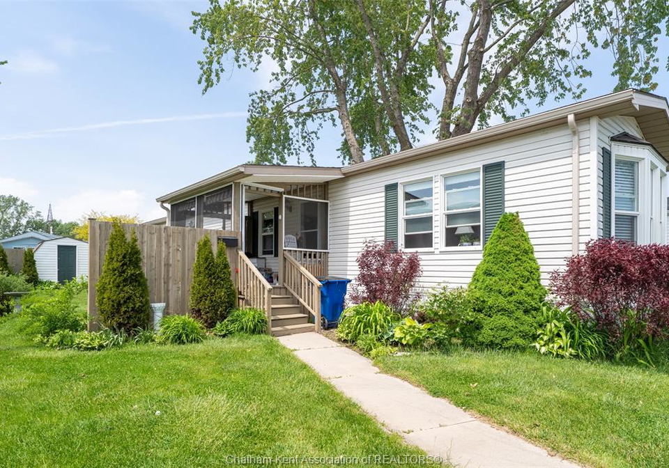 144-dunkirk-drive-chatham-ontario-26011314