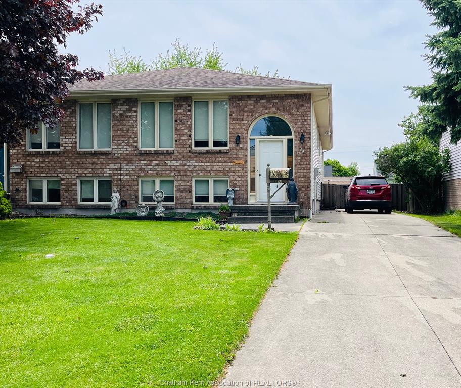89-bruinsma-avenue-wallaceburg-ontario-26011315
