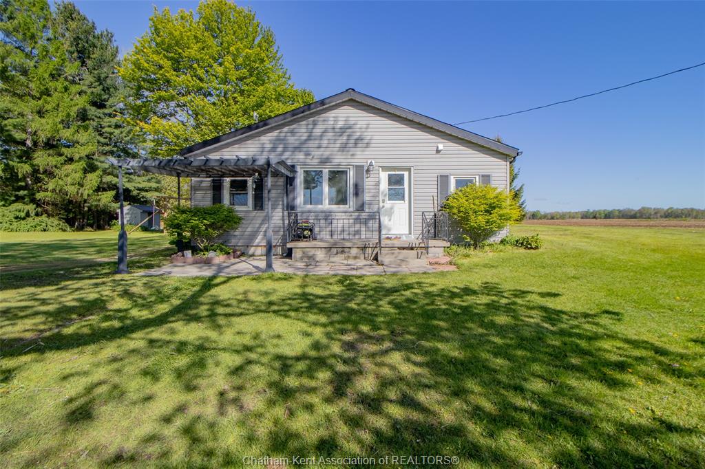 1244-coltsfoot-drive-newbury-ontario-26011316