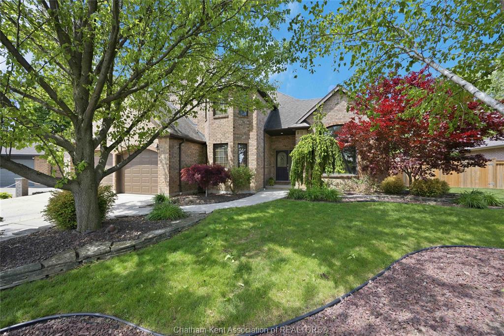 6-piccadilly-court-wallaceburg-ontario-26011318