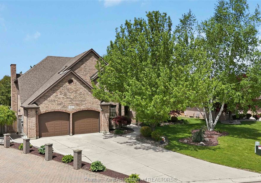 6-piccadilly-court-wallaceburg-ontario-26011318