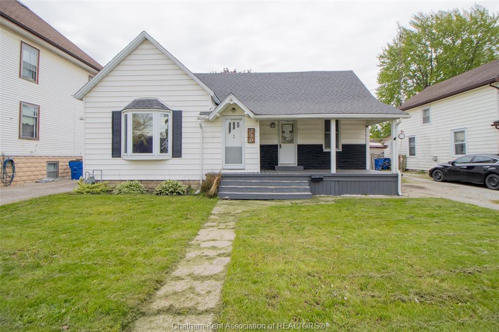 330-nelson-street-wallaceburg-ontario-26011346