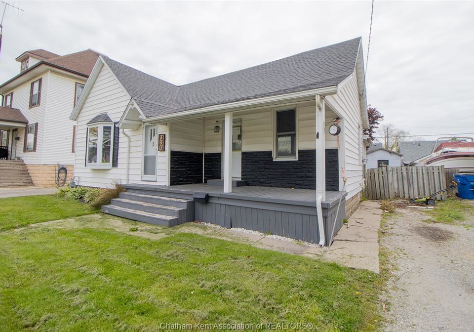 330-nelson-street-wallaceburg-ontario-26011346