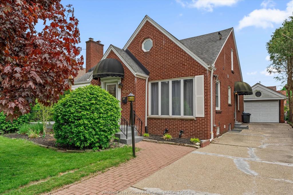 4531-pleasant-place-windsor-ontario-26011367