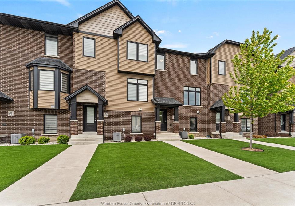 735-brownstone-road-lakeshore-ontario-26011370