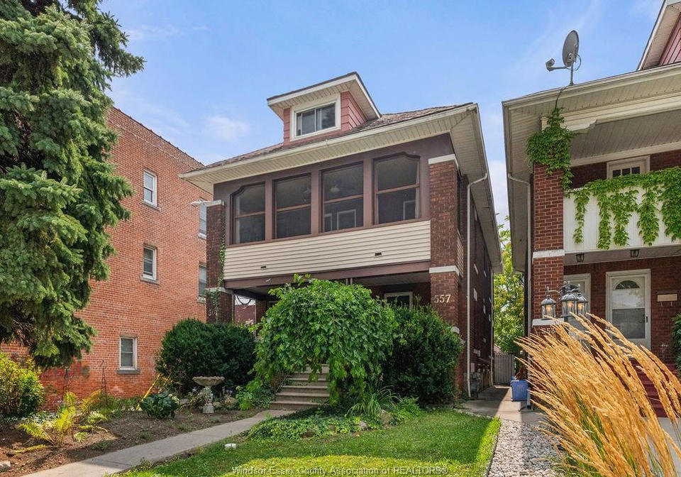 557-moy-avenue-windsor-ontario-26011382