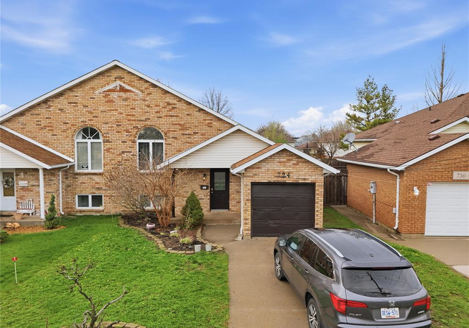 724-cabana-road-east-windsor-ontario-26011388