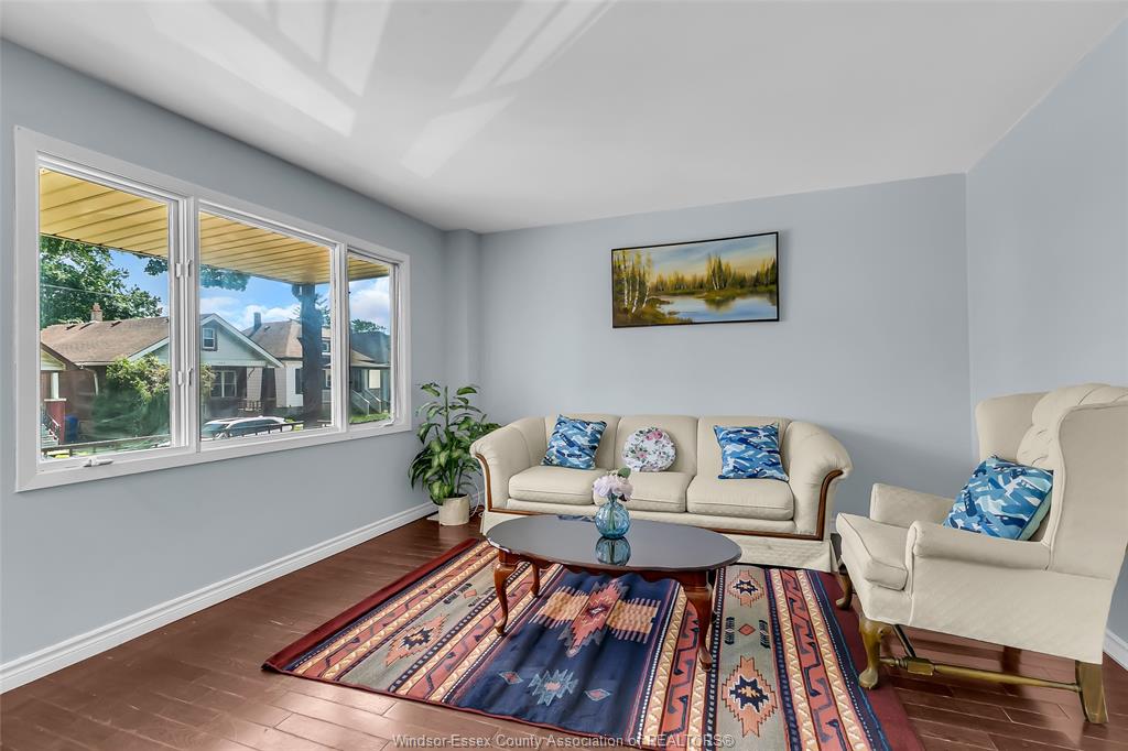 397-josephine-windsor-ontario-26011403