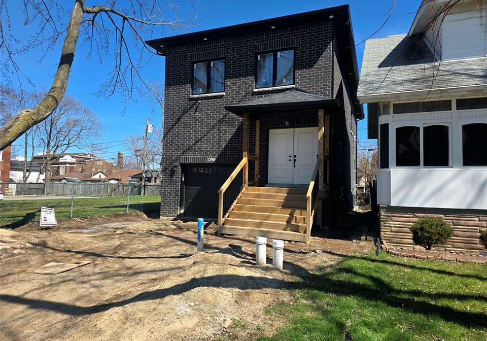 1280-dufferin-place-windsor-ontario-26011405