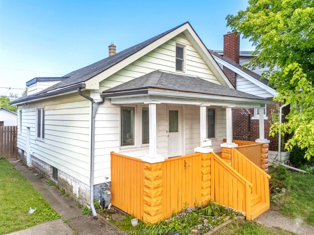 1054-felix-avenue-windsor-ontario-26011412