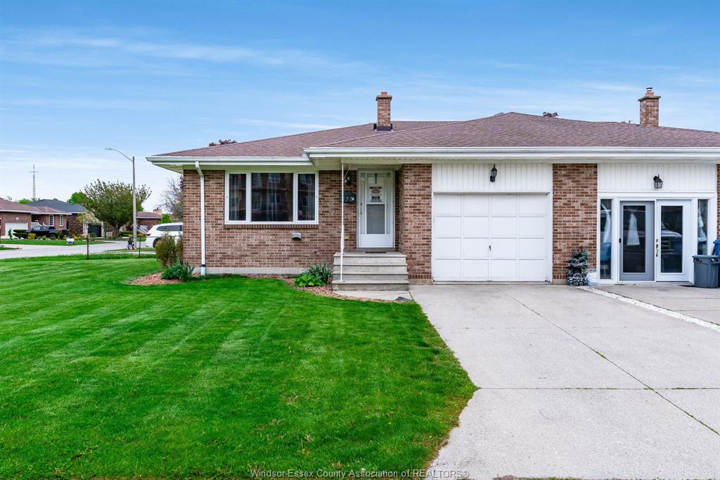 11-elizabeth-crescent-leamington-ontario-26011414
