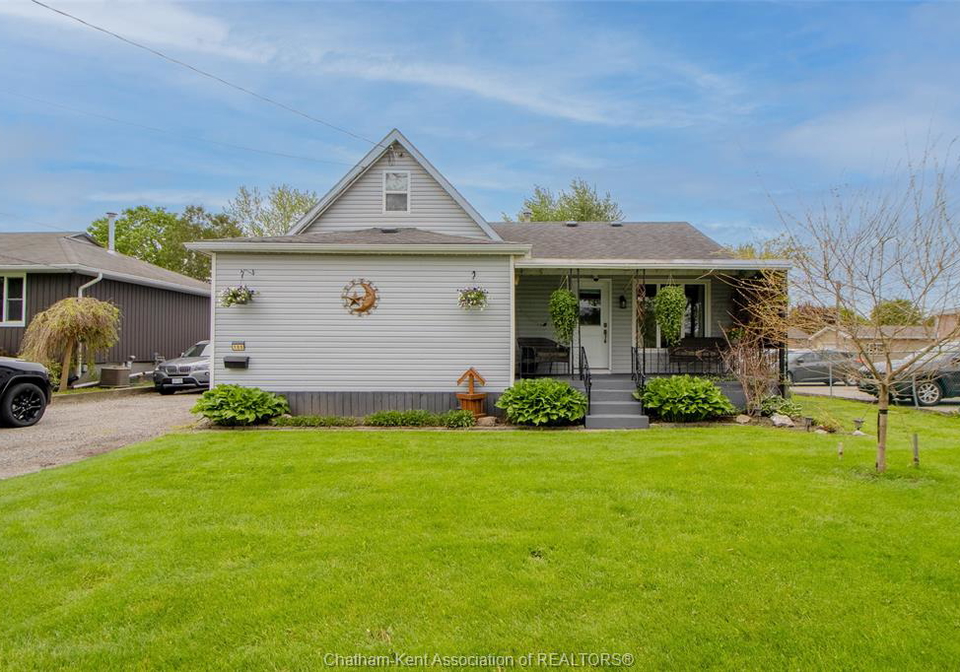 100-taylor-avenue-chatham-ontario-26011432
