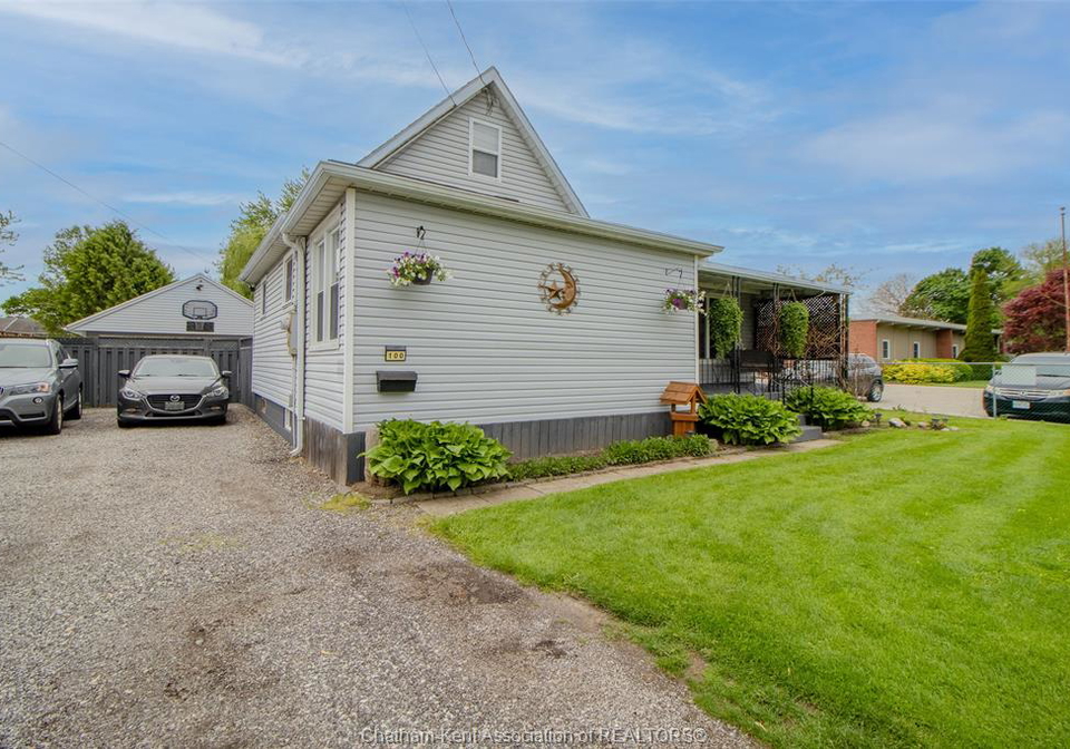 100-taylor-avenue-chatham-ontario-26011432