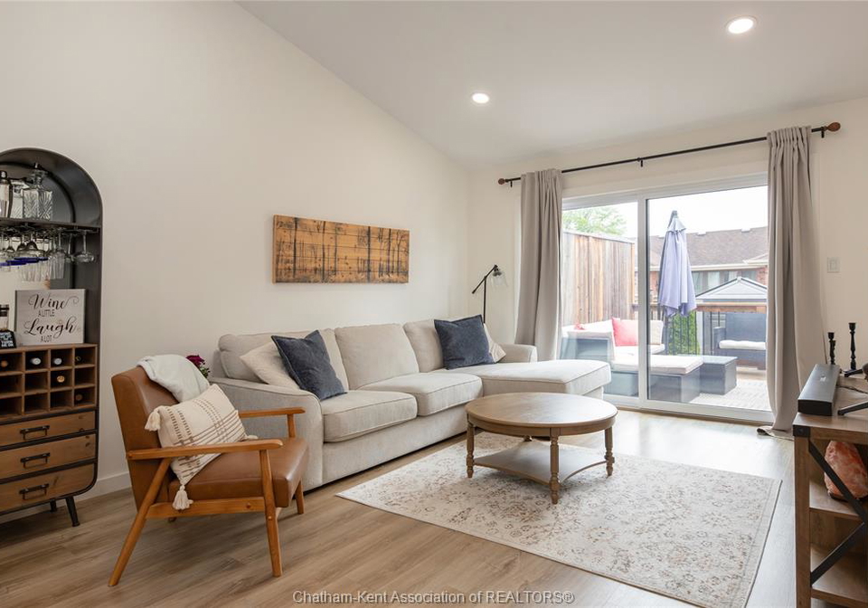 14-clara-crescent-chatham-ontario-26011436
