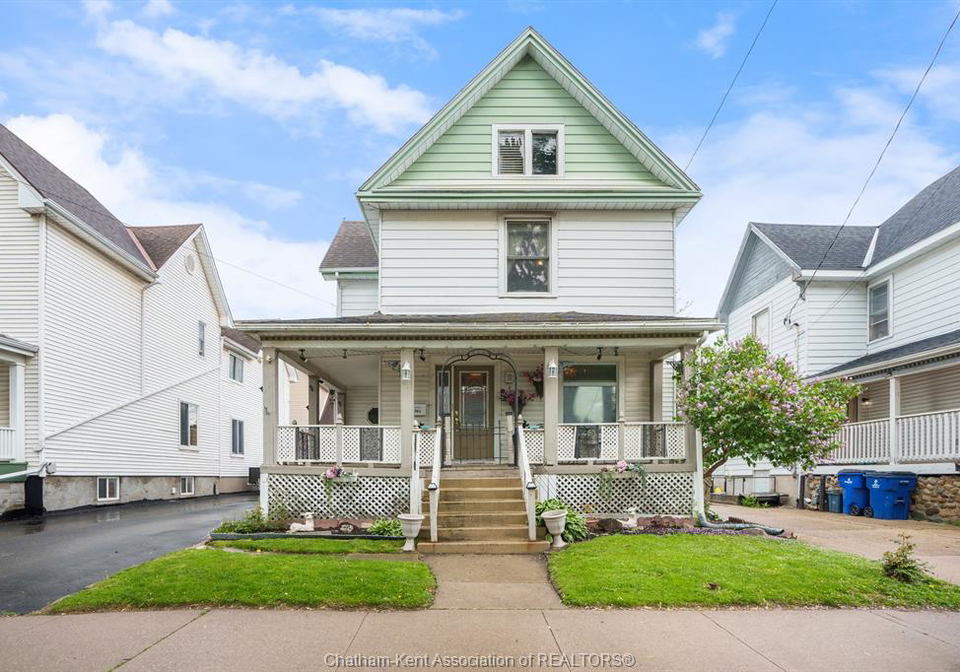 282-queen-street-chatham-ontario-26011452