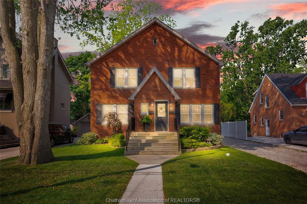 210-212-elizabeth-street-chatham-ontario-26011460