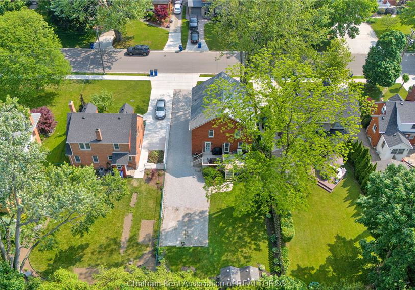 210-212-elizabeth-street-chatham-ontario-26011460