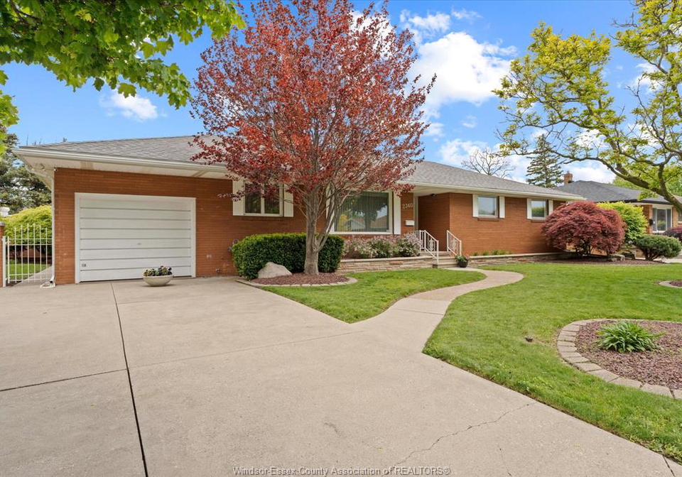 2360-leonard-road-windsor-ontario-26011470