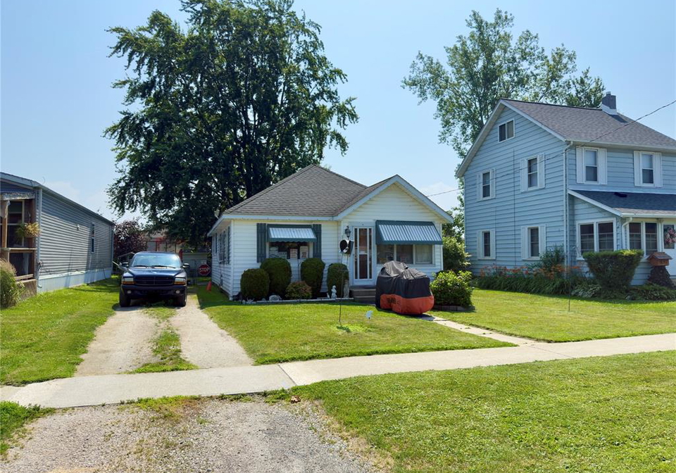83-victoria-avenue-kingsville-ontario-26011478