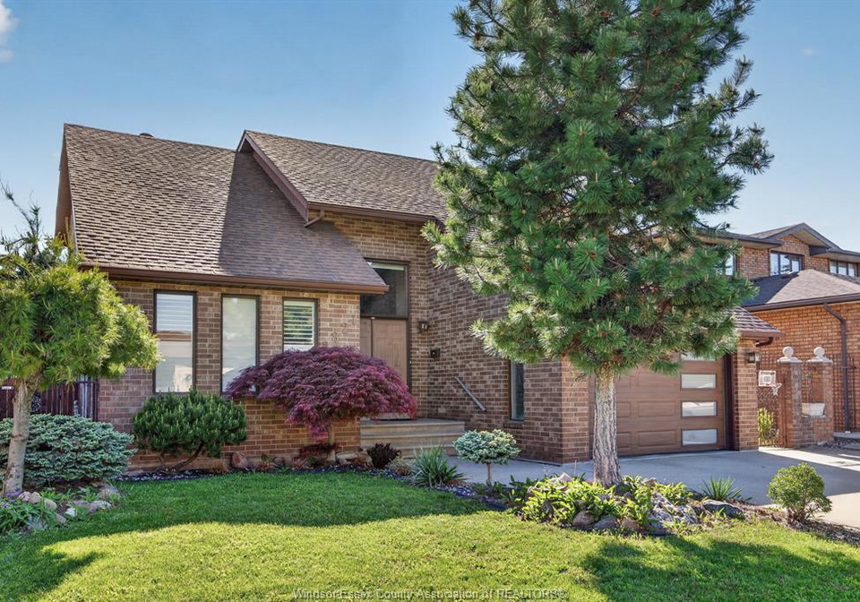 2821-lionel-windsor-ontario-26011483
