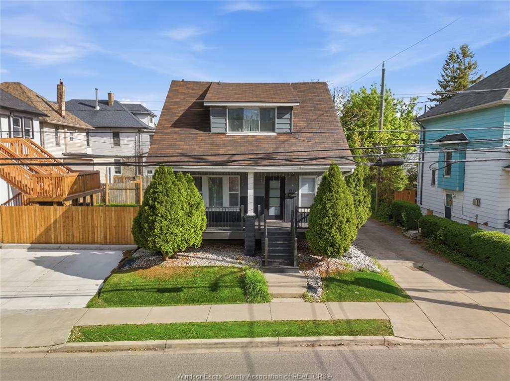 1255-assumption-windsor-ontario-26011487