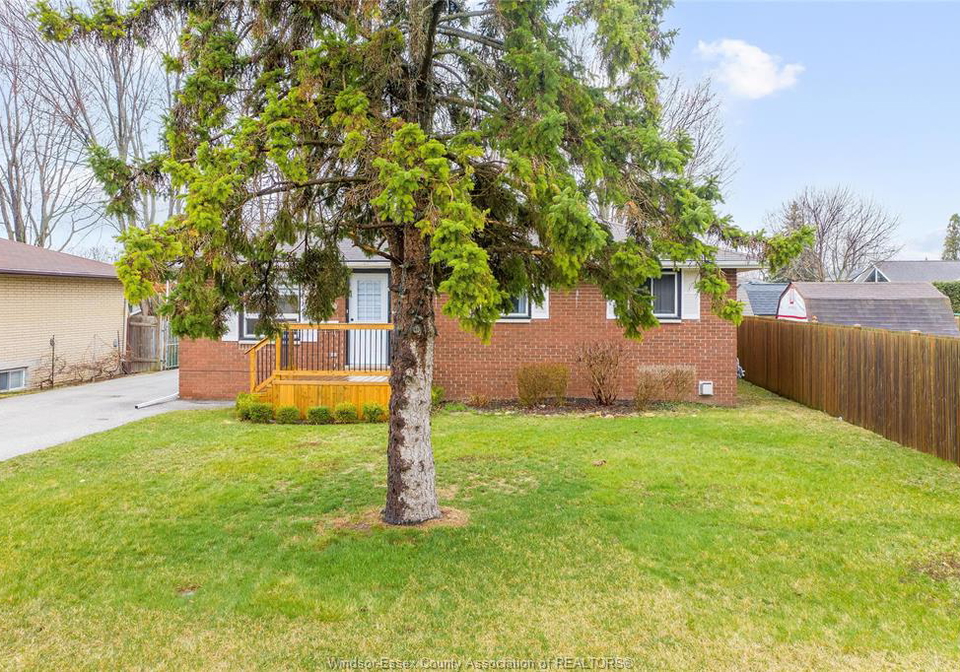 177-owenwood-kingsville-ontario-26011491