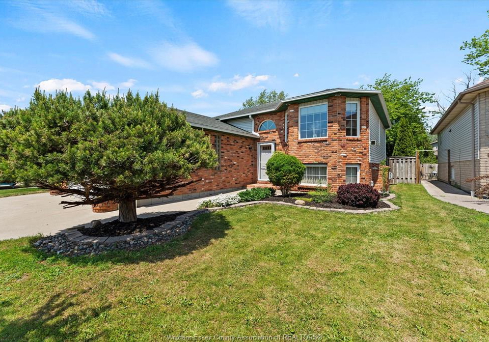 232-king-james-emeryville-ontario-26011509