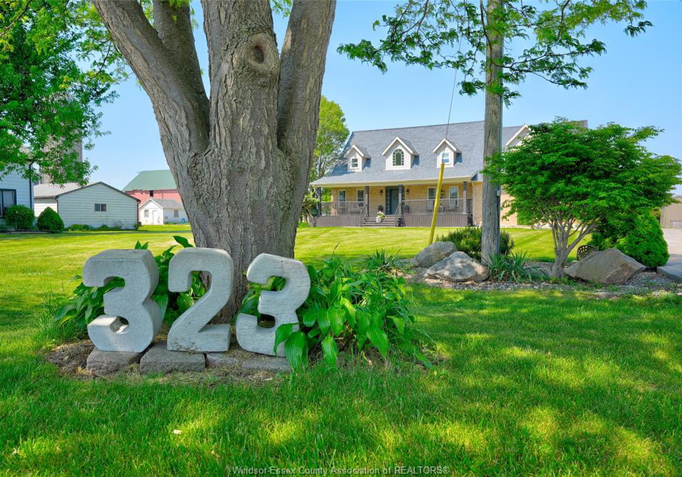 323-county-road-27-east-kingsville-ontario-26011513