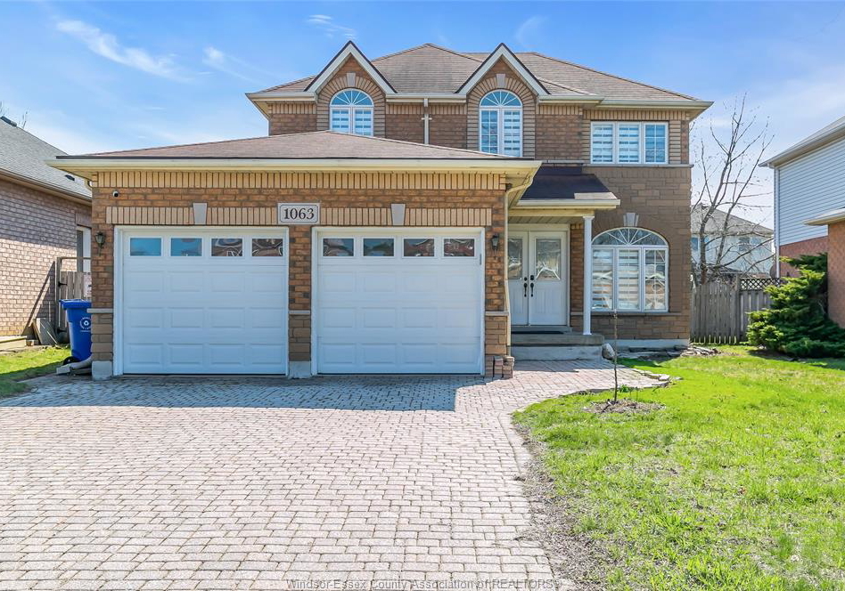 1063-peach-blossom-crescent-windsor-ontario-26011521