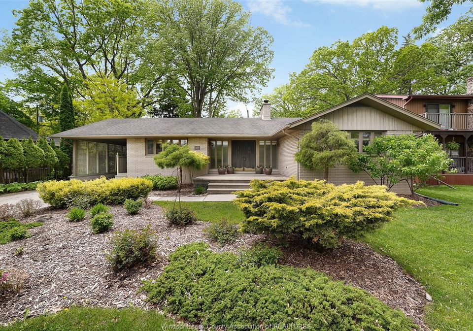 3375-rankin-windsor-ontario-26011531