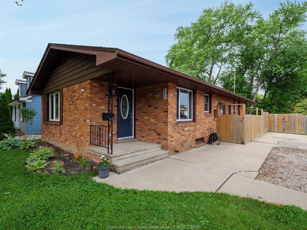 305-edgewater-boulevard-tecumseh-ontario-26011541