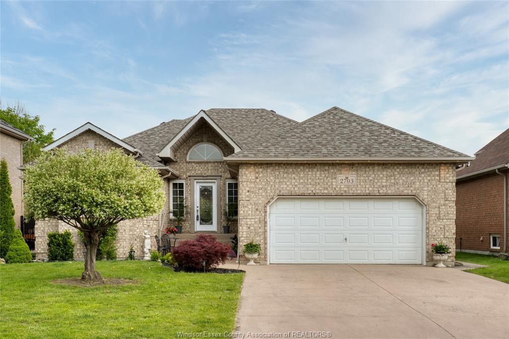 2703-lombardy-crescent-lasalle-ontario-26011547