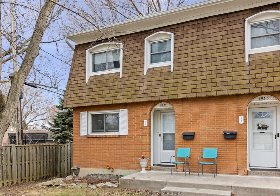 5557-coronation-windsor-ontario-26011550