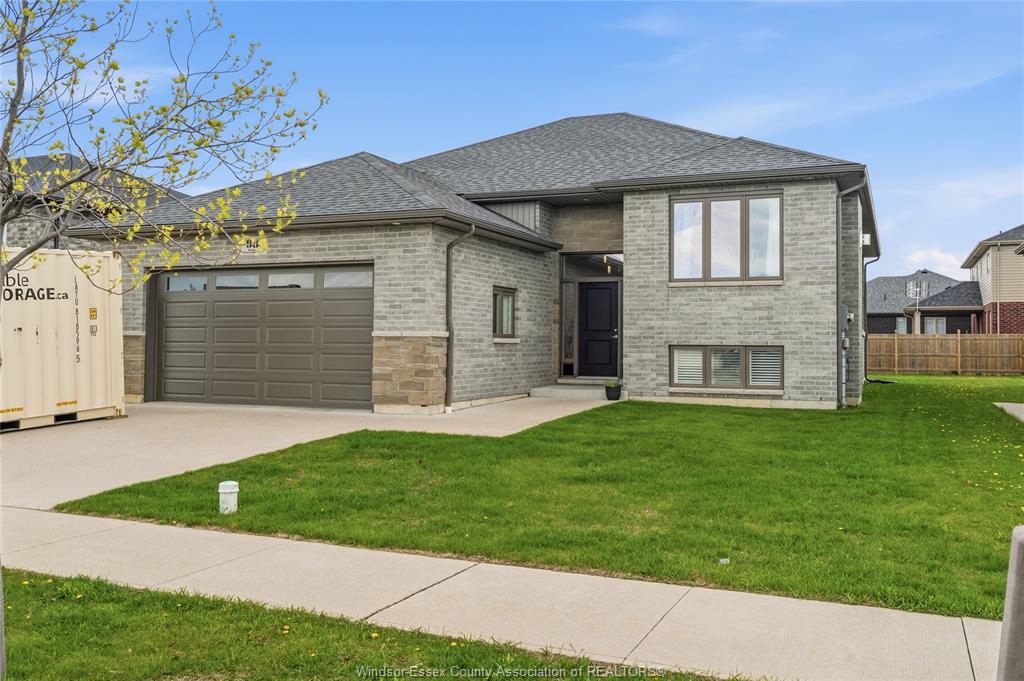 98-peter-avenue-leamington-ontario-26011557