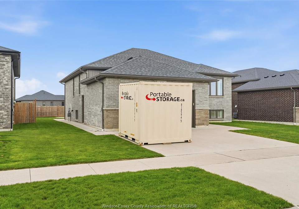 98-peter-avenue-leamington-ontario-26011557