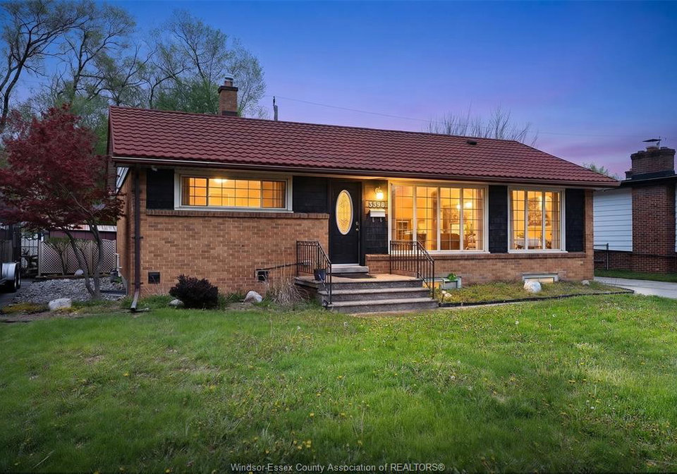 3598-rankin-avenue-windsor-ontario-26011560