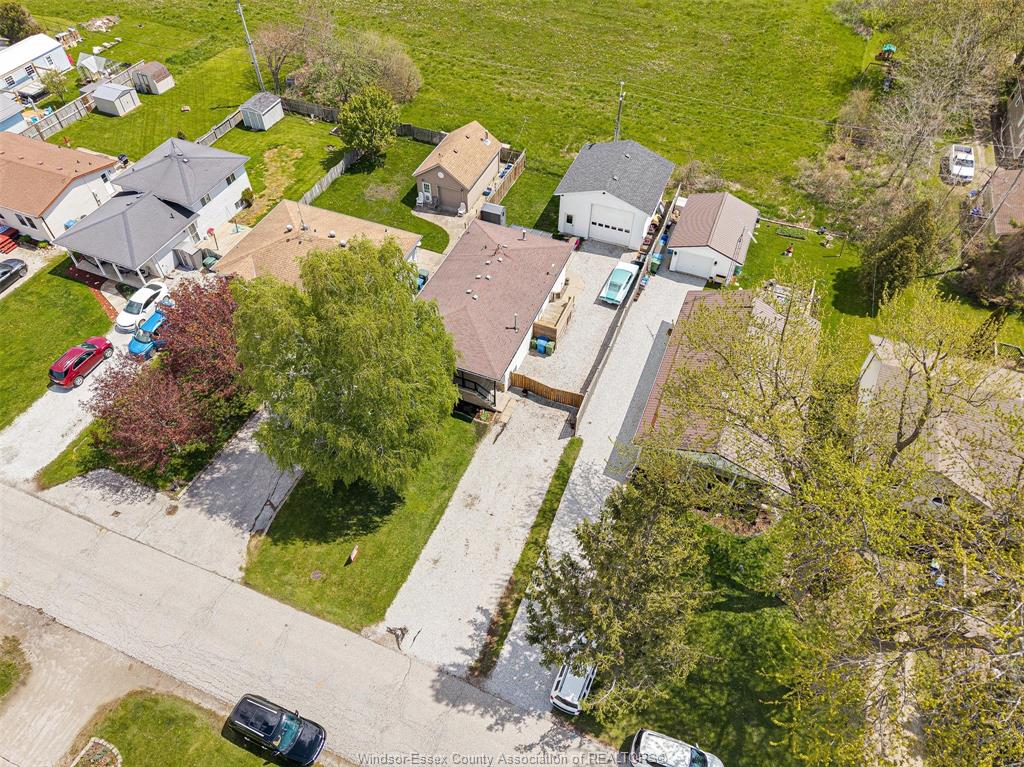 114-gloucester-drive-colchester-ontario-26011562