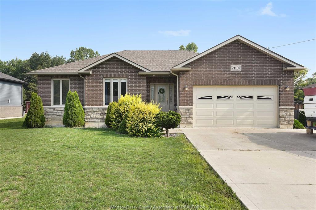 21107-mclean-road-wheatley-ontario-26011566