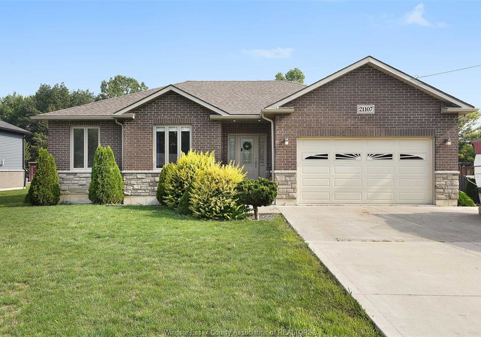 21107-mclean-road-wheatley-ontario-26011566