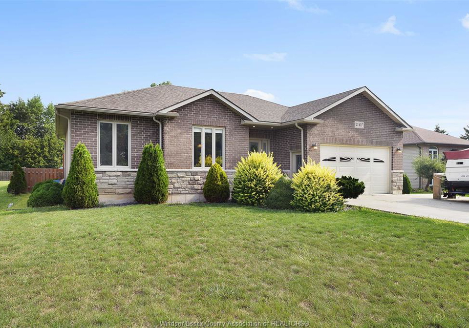 21107-mclean-road-wheatley-ontario-26011566