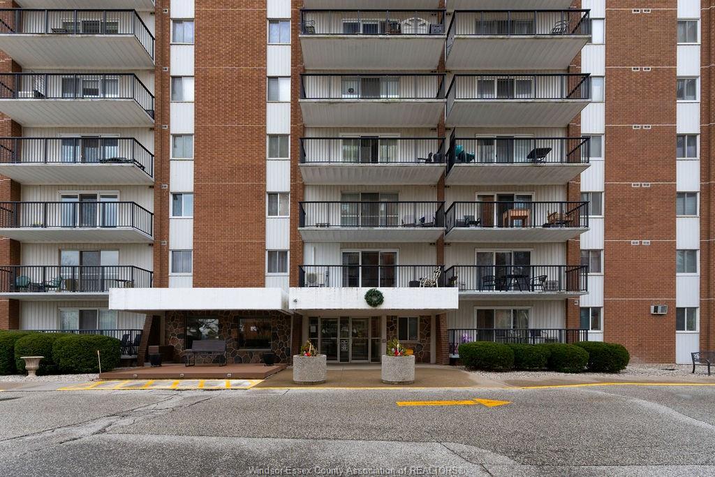 8591-riverside-drive-east-windsor-ontario-26011570